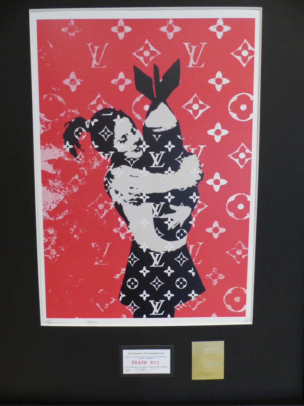 DEATH NYC fertig gerahmte Lithografie ltd Edit of 100 "Bomb Hugger Banksy" 3D Siegel and COA