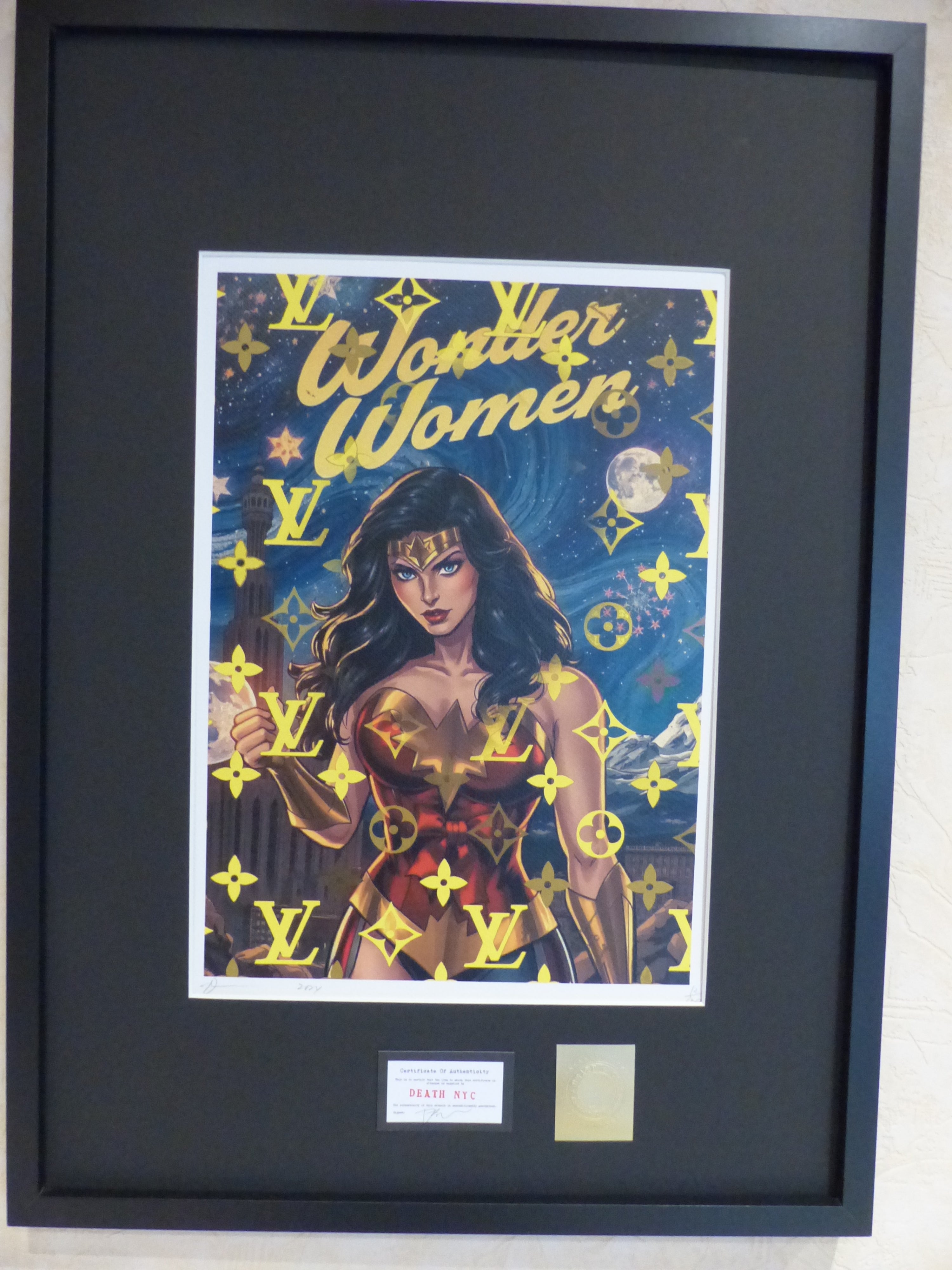 DEATH NYC fertig gerahmte Lithografie ltd Edit of 100 "Wonder Women II" 3D Siegel COA