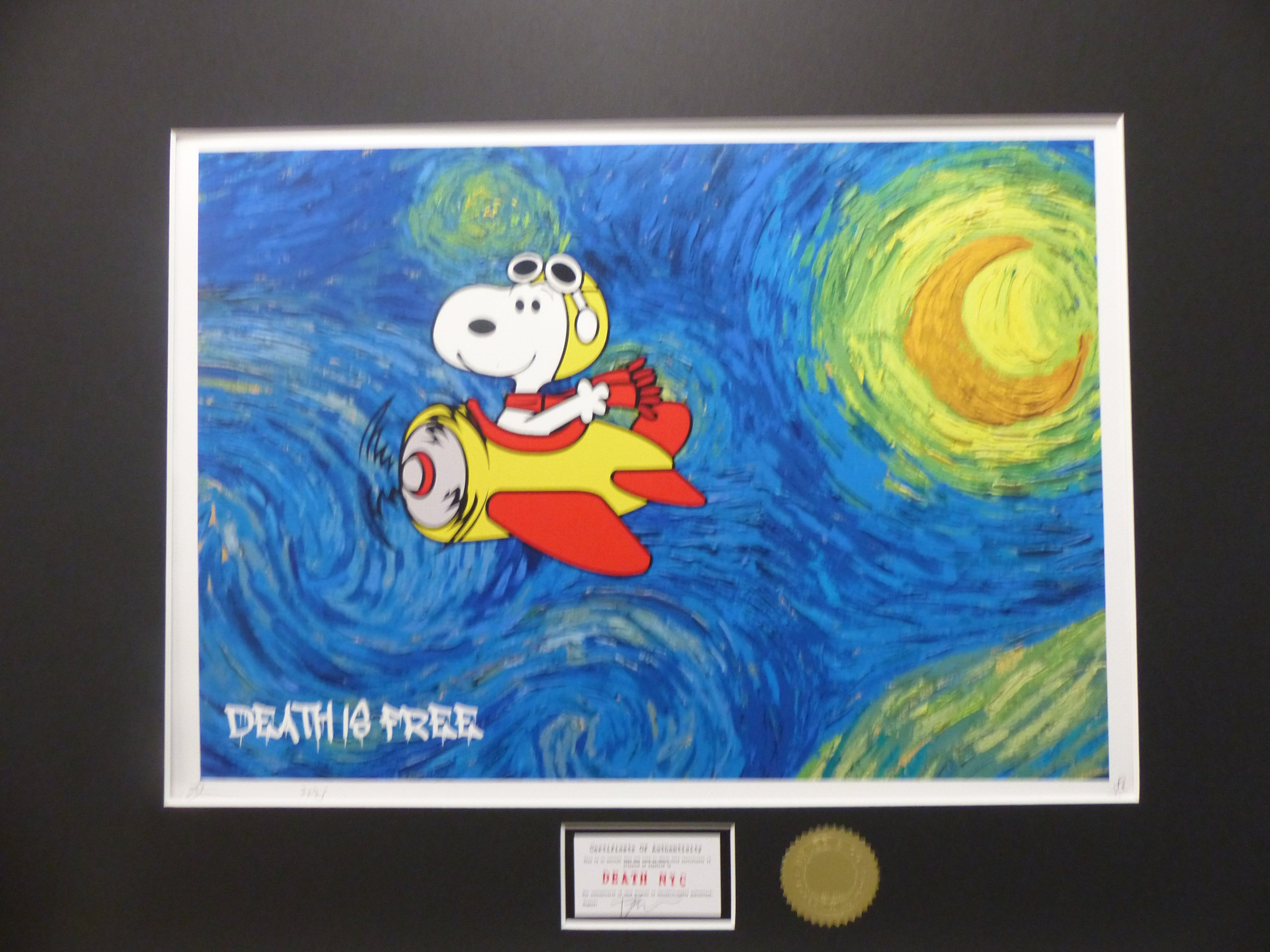 DEATH NYC gerahmte Lithografie ltd edit of 120 "Flying Snoopy" 3D Siegel COA Zertifikat